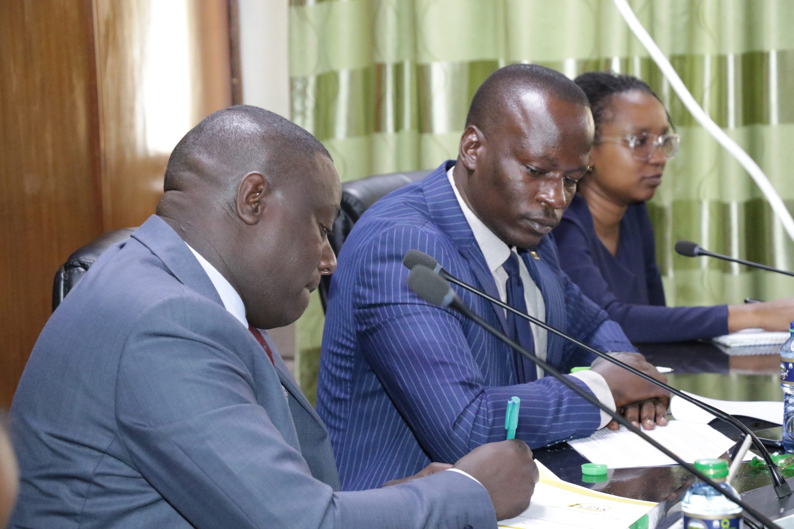Treasury on the spot over payment of pending bills Treasury on the spot over payment of pending bills